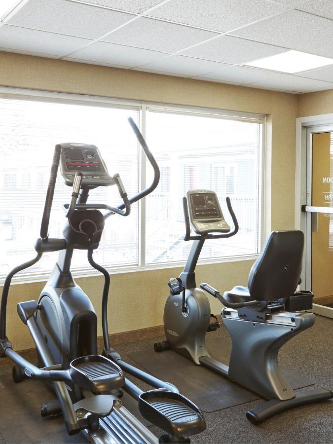 Carlton Inn Midway Chicago Bagian luar foto